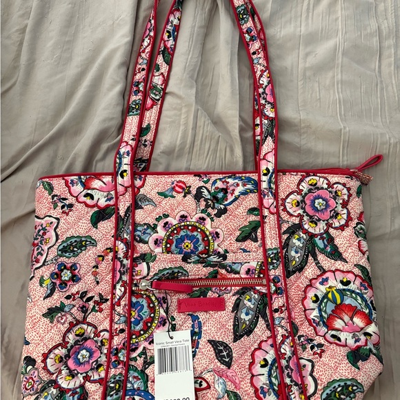 Vera Bradley Handbags - NWT VINTAGE Vera Bradley Iconic Small Vera Tote in Pattern Stitched Flowers